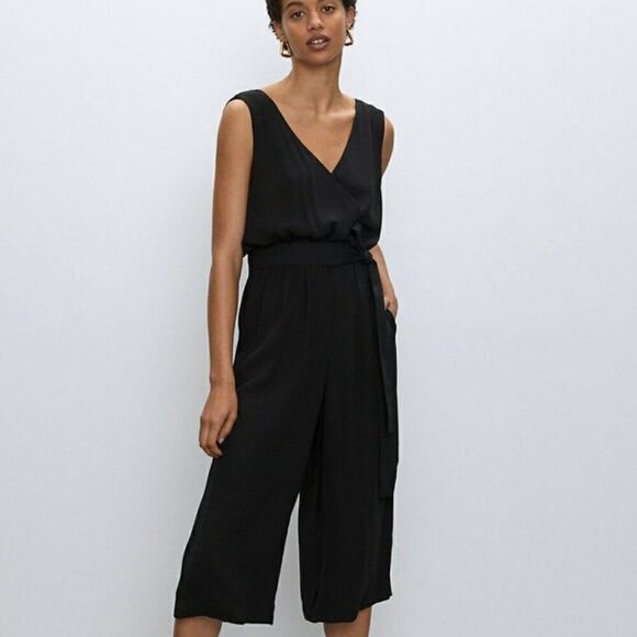 Babaton Maximilian Jumpsuit Size S Black Wide Leg Crepe Effortless Chic Neutral - Picture 1 of 9
